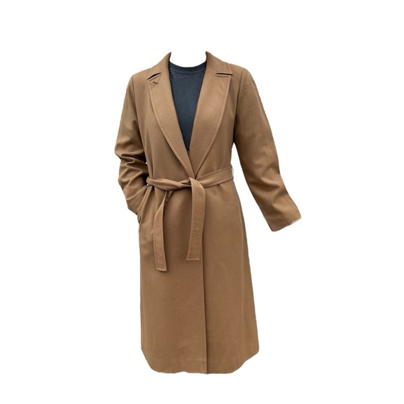 Pendleton Virgin Wool Coat: Classic Camel Outerwear for Timeless Style - Picture 1 of 16